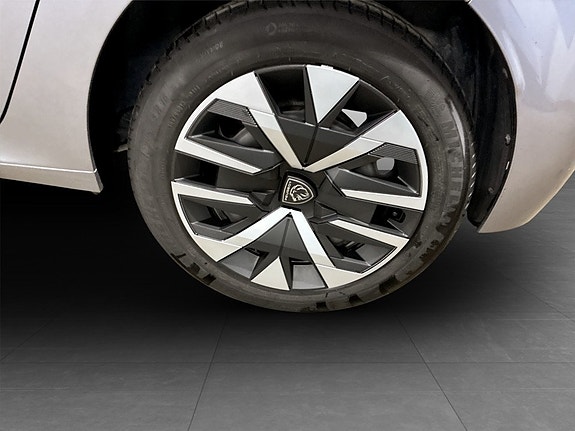 Peugeot 208 18 of 19