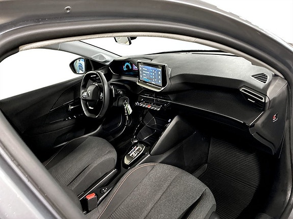 Peugeot 208 14 of 19
