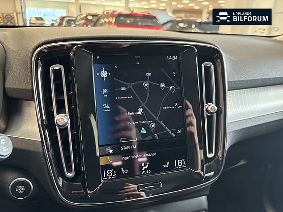 Volvo XC40 11 of 17