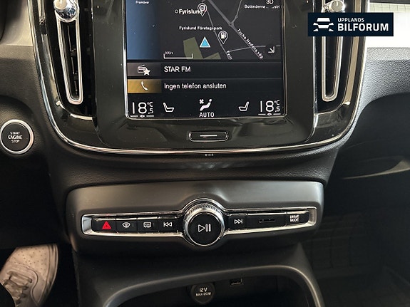 Volvo XC40 13 of 17