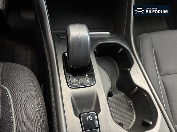 Volvo XC40 12 of 17
