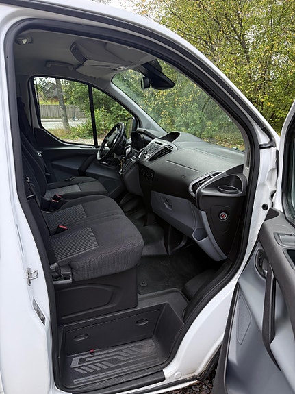 Ford Transit Custom 4 of 10