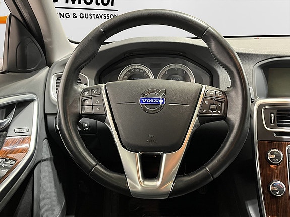 Volvo S60 14 of 20
