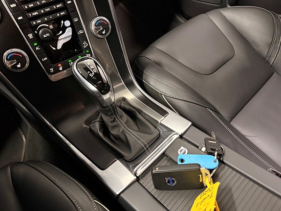 Volvo XC60 30 of 30