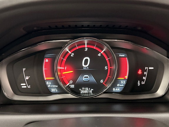 Volvo XC60 23 of 30