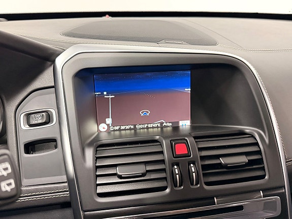 Volvo XC60 25 of 30