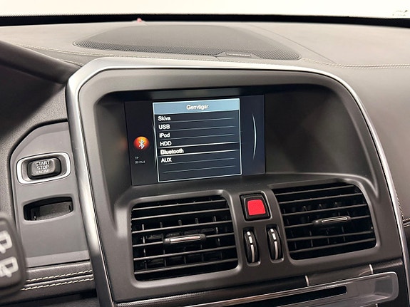 Volvo XC60 26 of 30