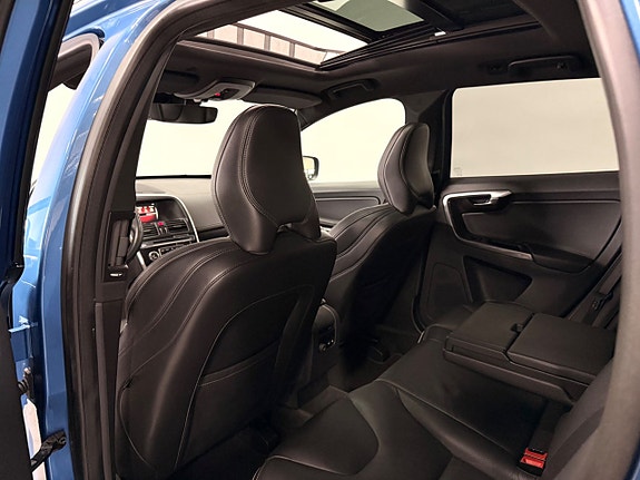 Volvo XC60 17 of 30