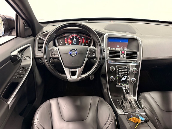 Volvo XC60 20 of 30