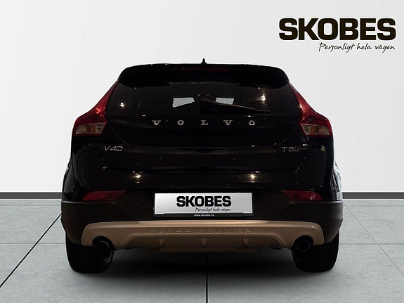 Volvo V40 Cross Country 6 of 26
