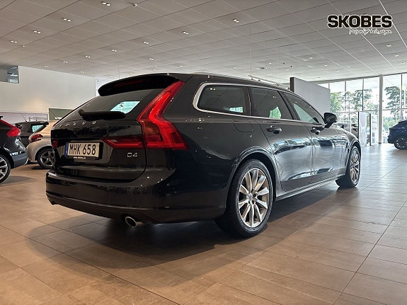 Volvo V90 6 of 22