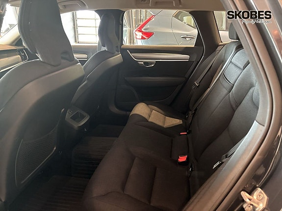Volvo V90 8 of 22