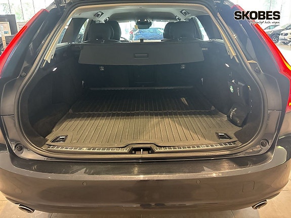 Volvo V90 15 of 22