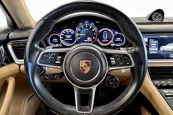 Porsche Panamera 4 7 of 14