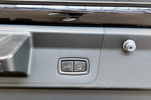 Porsche Panamera 4 10 of 14