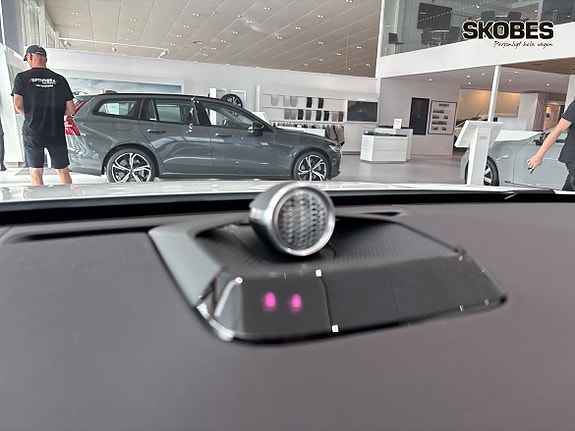 Volvo ES90 19 of 23