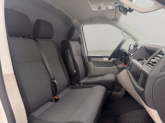 Volkswagen Transporter 21 of 27