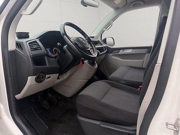 Volkswagen Transporter 13 of 27