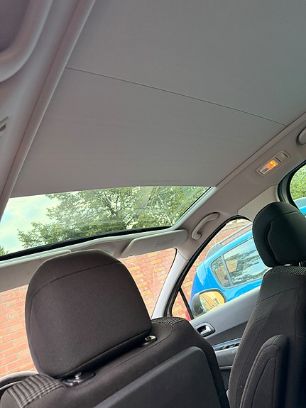 Peugeot 5008 12 of 16