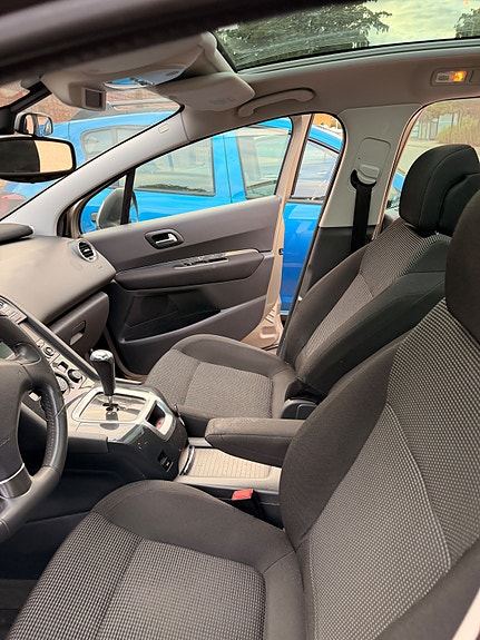 Peugeot 5008 7 of 16
