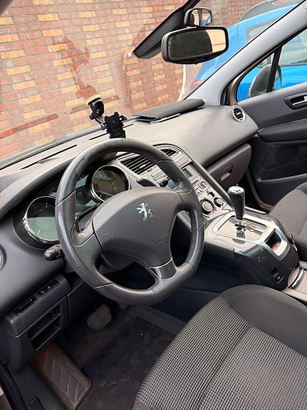 Peugeot 5008 6 of 16