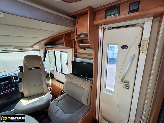 Carthago CHIC C-LINE I 4.8 9 of 18