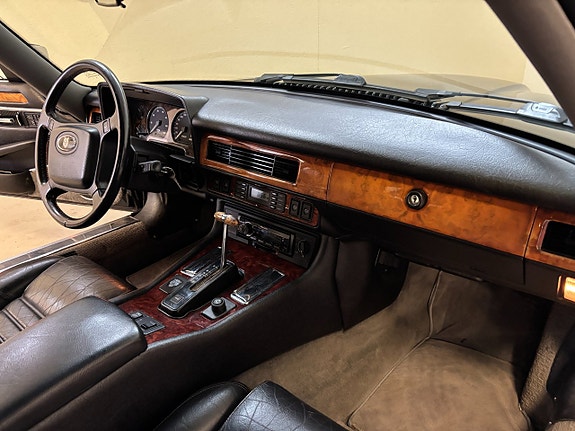 Jaguar XJS 14 of 18