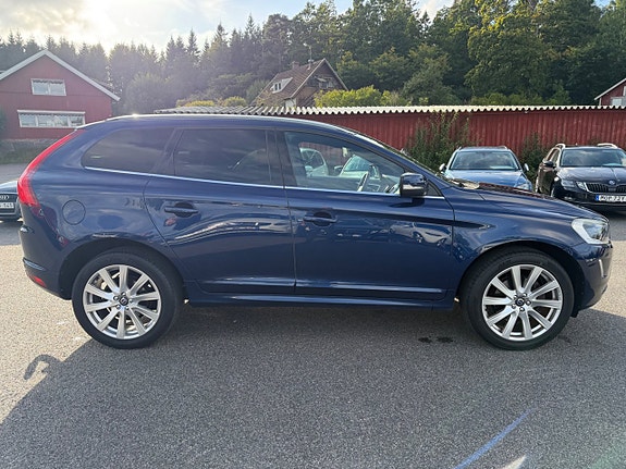 Volvo XC60 6 of 24