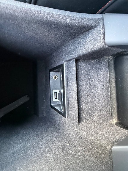 Volvo XC60 22 of 24