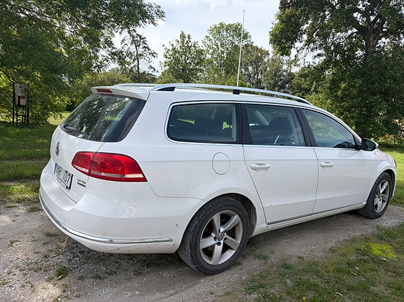 Volkswagen Passat 5 of 6