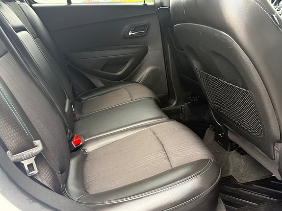 Chevrolet Trax 16 of 22
