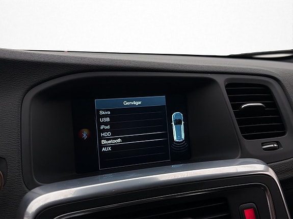 Volvo V60 18 of 26