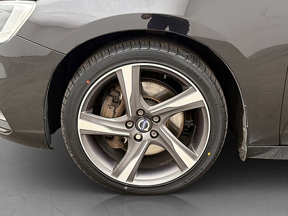 Volvo V60 23 of 26