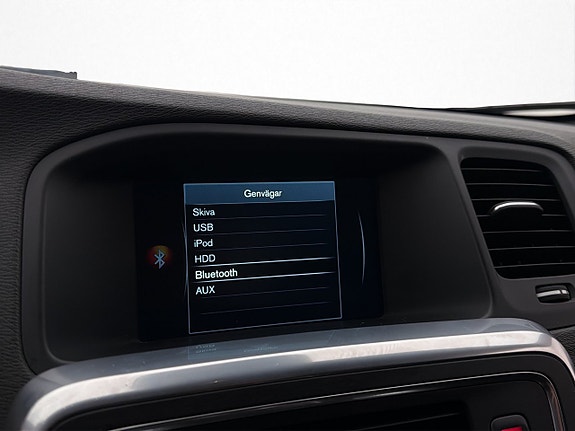 Volvo V60 17 of 26