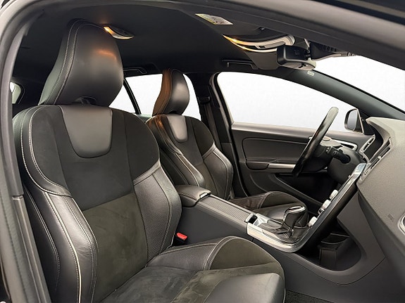 Volvo V60 9 of 26