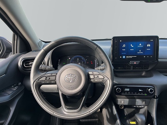 Toyota Yaris 11 of 12