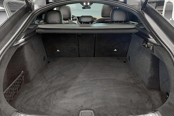 Mercedes-Benz GLE53 14 of 19