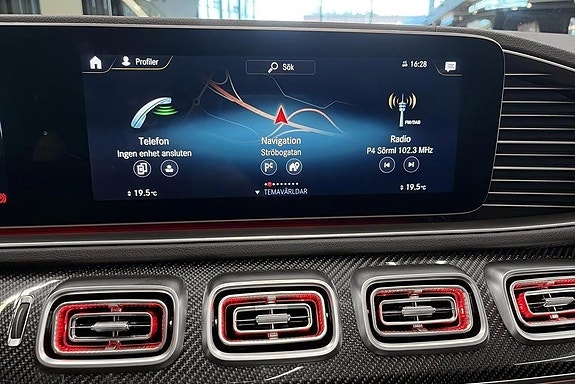 Mercedes-Benz GLE53 11 of 19
