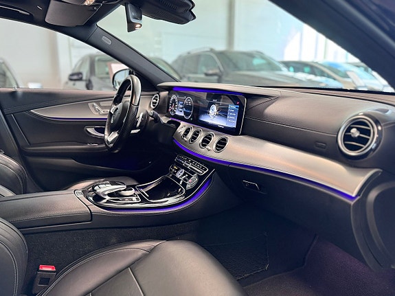 Mercedes-Benz E250 15 of 30