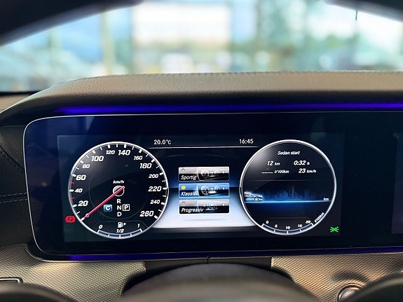 Mercedes-Benz E250 20 of 30