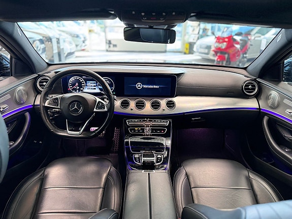 Mercedes-Benz E250 12 of 30