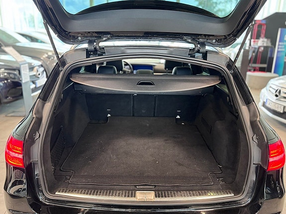 Mercedes-Benz E250 7 of 30