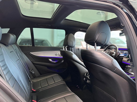 Mercedes-Benz E250 11 of 30