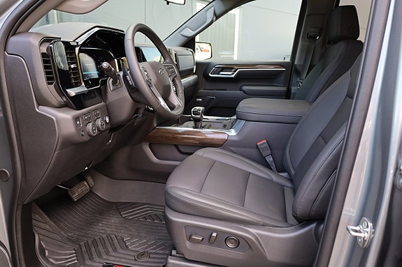 Chevrolet Silverado 1500 9 of 21