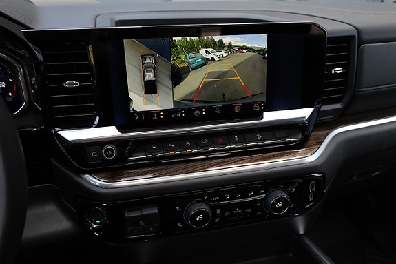 Chevrolet Silverado 1500 18 of 21
