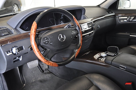 Mercedes-Benz S400 10 of 19