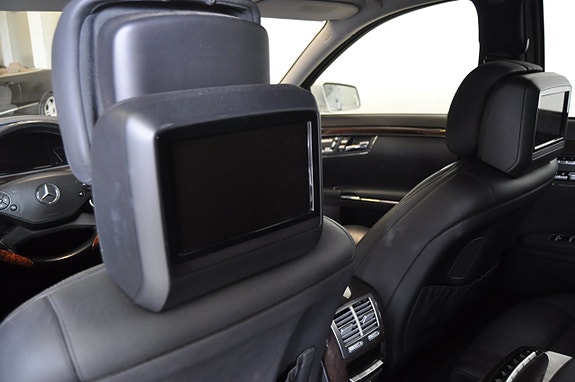 Mercedes-Benz S400 11 of 19