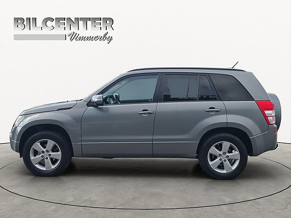 Suzuki Grand Vitara 3 of 17