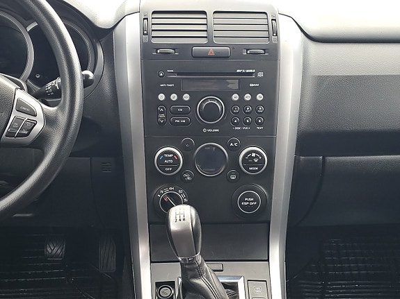 Suzuki Grand Vitara 16 of 17