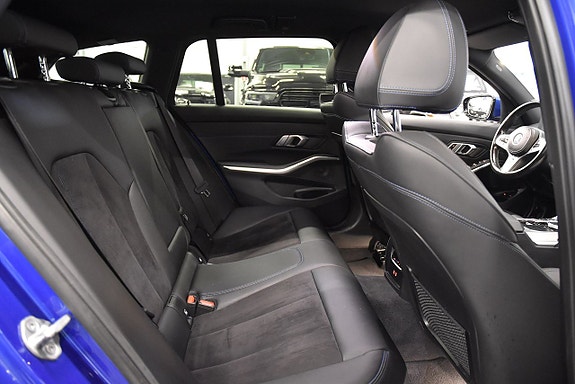 BMW 330e 14 of 23
